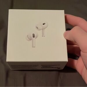 Apple AirPods Pro(2nd Gen) with Magsafe Charging Case